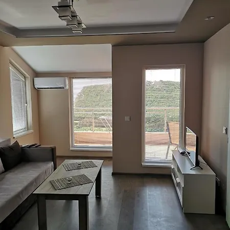 Complex Karia I *
