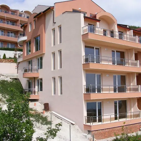 Apartment Complex Karia I *