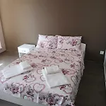 Complex Karia I 公寓 卡瓦尔纳