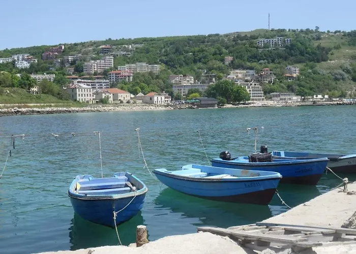 Complex Karia I דירה