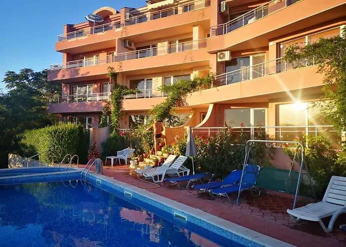 Complex Karia I דירה קברנה