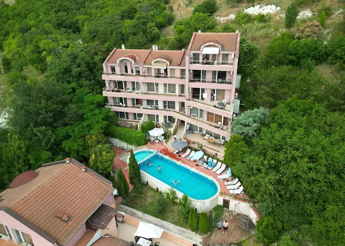 דירה Complex Karia I