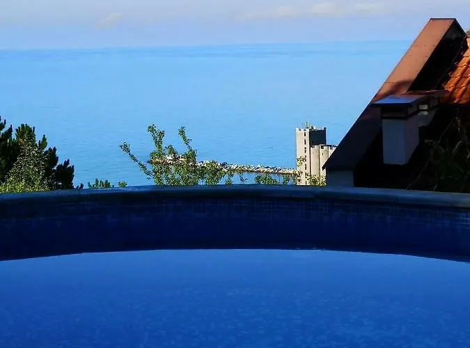 Complex Karia I דירה קברנה