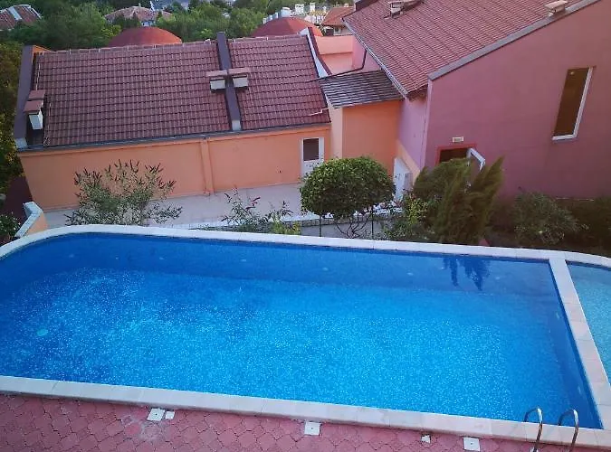 Complex Karia I דירה קברנה